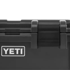 Yeti LoadOut GoBox 30 - Charcoal -Vision Winkel SKU 0607 CHA 9